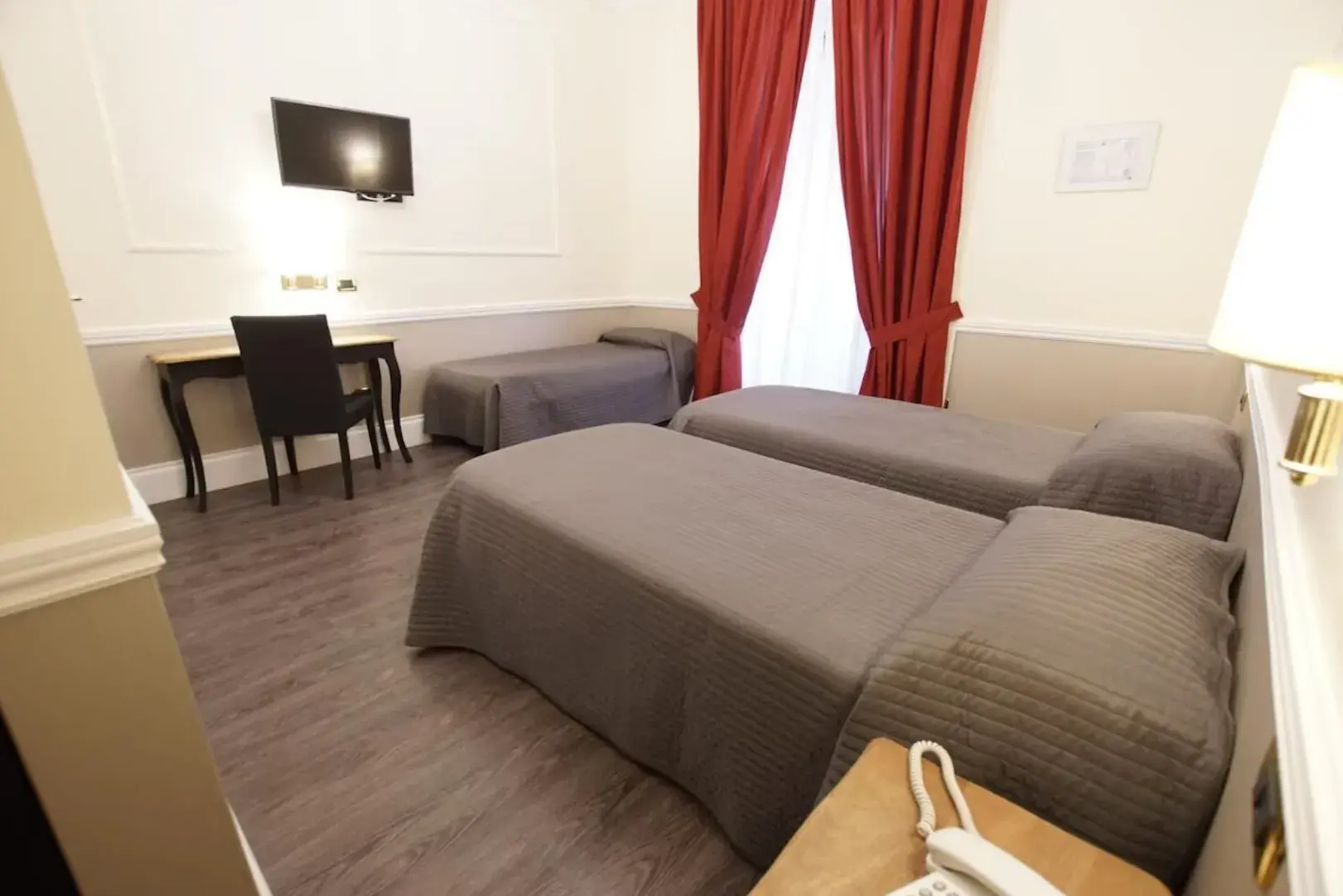 Habitación triple del Giglio dell'Opera Roma